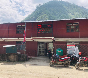 रसुवामा माओवादी केन्द्रबाट गाउँपालिका अध्यक्ष उठेका उम्मेदवार नै एमालेमा प्रवेश, उम्मेदवारी फिर्ता